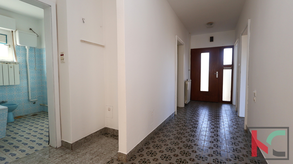 PULA&comma; PRIZEMNICA 155 m2 NA ZEMLJI&Scaron;TU OD 879 m2&comma; &num;PRODAJA