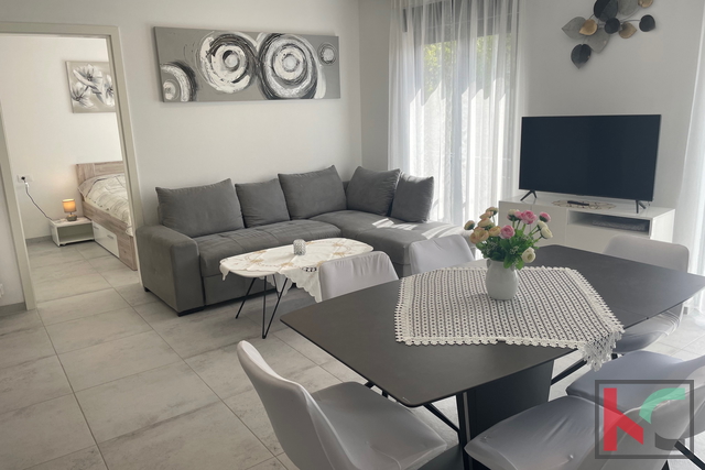 PULA, ŠIJANA, MODERNE MEHRFAMILIENHAUS MIT GARAGE UND TERRASSE, #VERKAUF