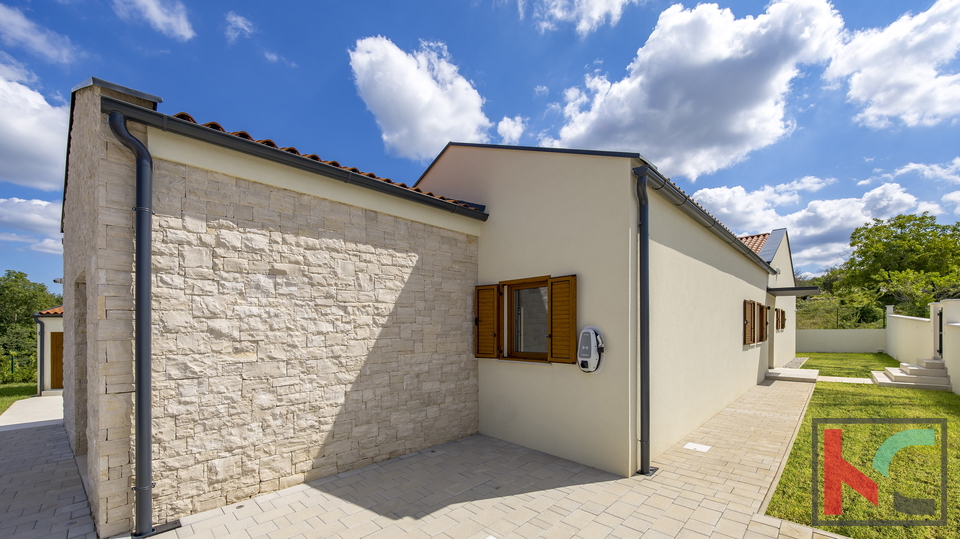 LUKSUZNA VILA, 200m2,TINJAN, #PRODAJA