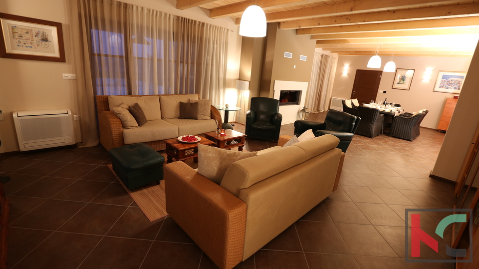 Haus&comma; 400 m2&comma; Verkauf&comma; Svetvin&ccaron;enat - Jur&scaron;i&cacute;i