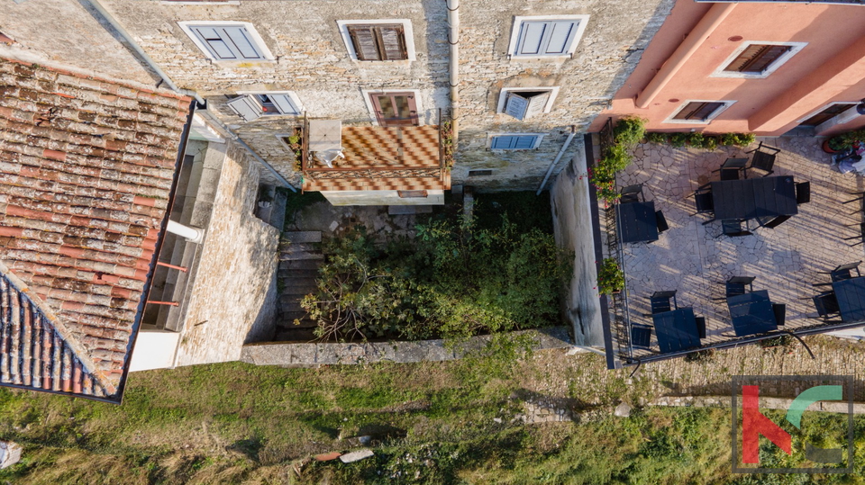 MOTOVUN - KU&Cacute;A U STAROJ JEZGRI I OTVORENIM POGLEDOM &num;PRODAJA