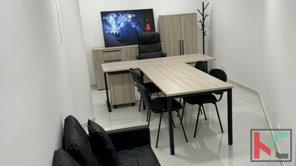 Uffici&comma; 18 m2&comma; Affitto&comma; Pula - Centar