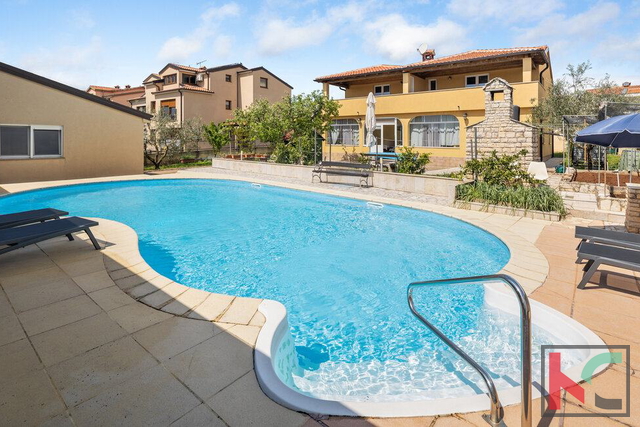 ИСТРА, ПОРЕЧ, ДОМ 340 м2 С 3 АПАРТАМЕНТАМИ, #ПРОДАЖА
