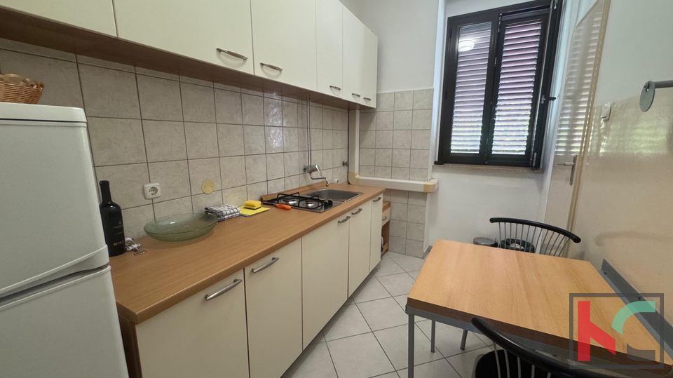 PULA, CENTAR, RENOVIRANI TROSOBNI STAN #PRODAJA