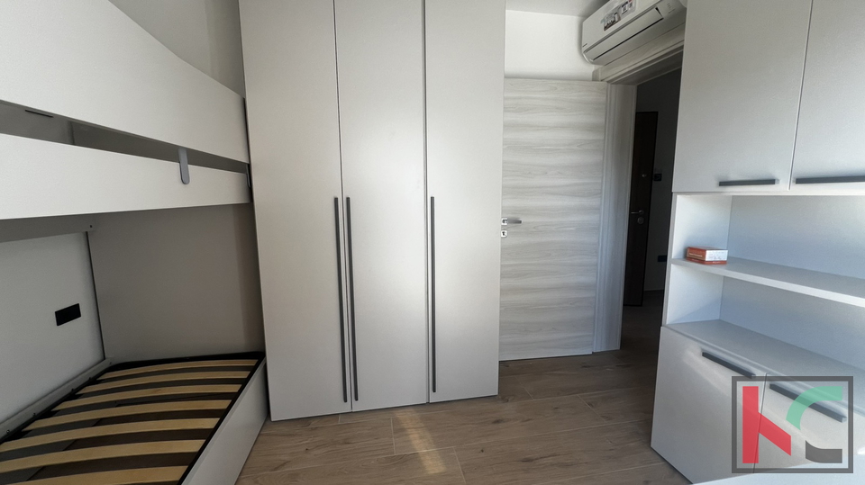 PULA, VALDEBEK, MODERAN TROSOBNI OBITELJSKI STAN #PRODAJA