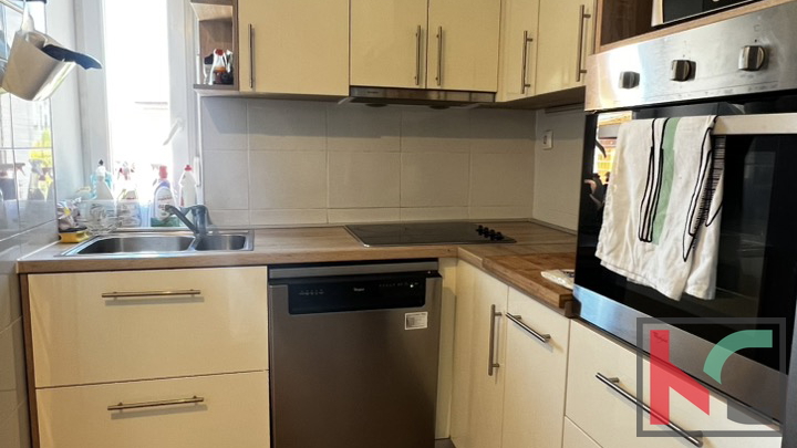 PULA&comma;  CENTAR&comma; TROSOBNI STAN KOD ARENE &num;PRODAJA