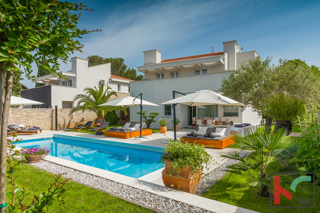 Casa, 204 m2, Vendita, Rovinjsko Selo