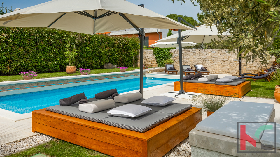 ROVINJSKO SELO&comma; VILLA SA BAZENOM  I WELLNESSOM &num;PRODAJA