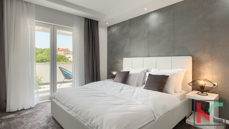 ROVINJSKO SELO&comma; VILLA SA BAZENOM  I WELLNESSOM &num;PRODAJA