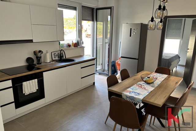 ISTRA, PULA, NOVOGRADNJA STANOVANJE 79,36 M2 Z 100 M2 PRIPADAJOČEGA VRTA