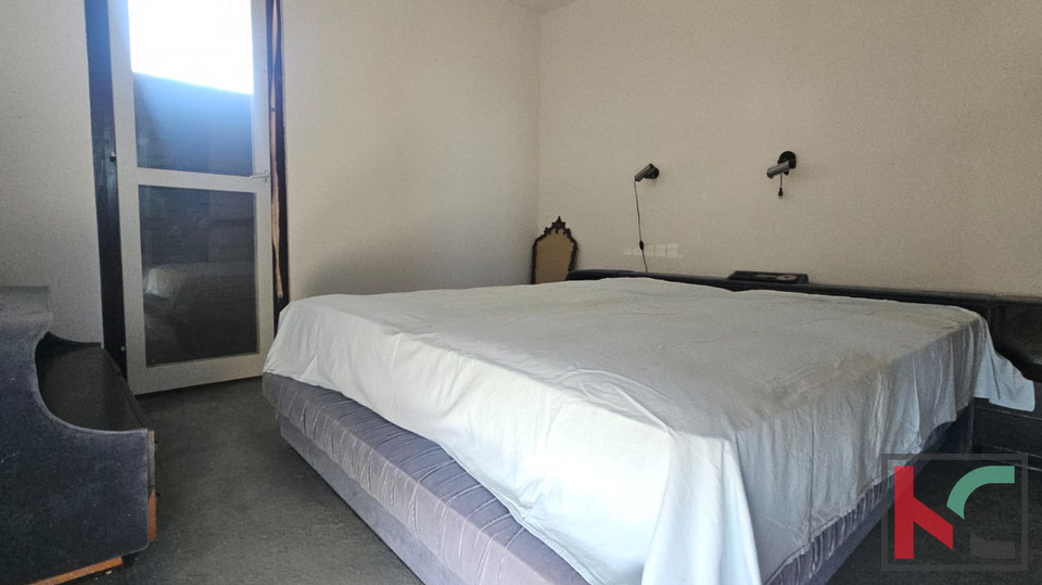 PULA&comma; STAN SA POGLEDOM NA MORE&comma; 3 SS&plus;DB &num;PRODAJA