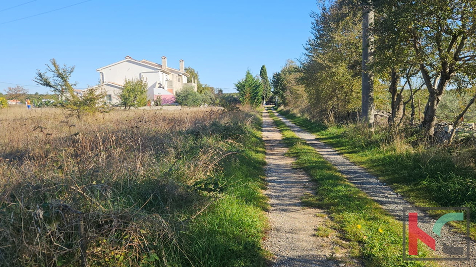 Zemlji&scaron;&ccaron;e&comma; 659 m2&comma; Prodaja&comma; Vodnjan
