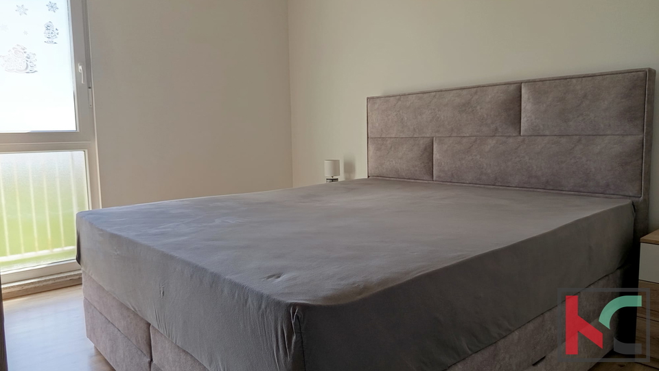 PULA, VERUDA, OBITELJSKI ČETVEROSOBNI STAN NA POŽELJNOJ LOKACIJI #PRODAJA