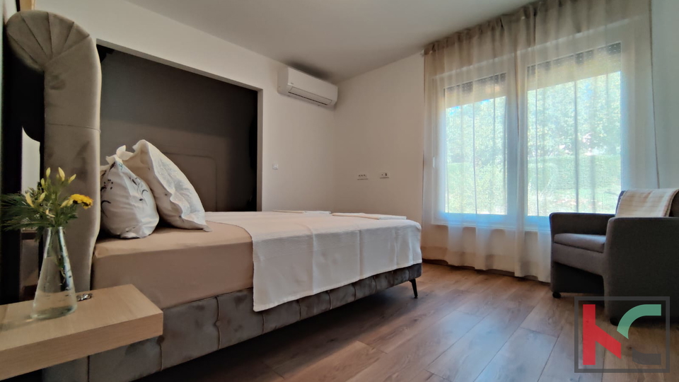 BANJOLE&comma; MODERNA VILA  SA POGLEDOM NA MORE &num;PRODAJA