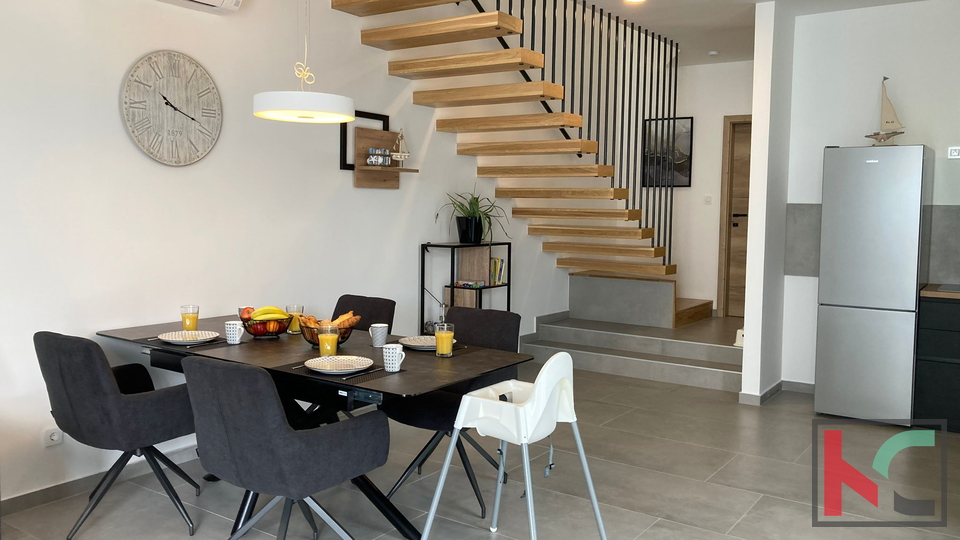 ISTRA&comma; PULA&comma; NOVA SUVREMENA KU&Cacute;A SA BAZENOM&comma; &num;EKSLUZIVNA PRODAJA