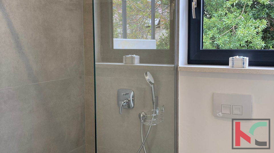 ISTRA&comma; PULA&comma; NOVA SUVREMENA KU&Cacute;A SA BAZENOM&comma; &num;EKSLUZIVNA PRODAJA