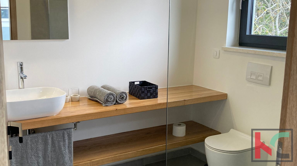 ISTRA&comma; PULA&comma; NOVA SUVREMENA KU&Cacute;A SA BAZENOM&comma; &num;EKSLUZIVNA PRODAJA