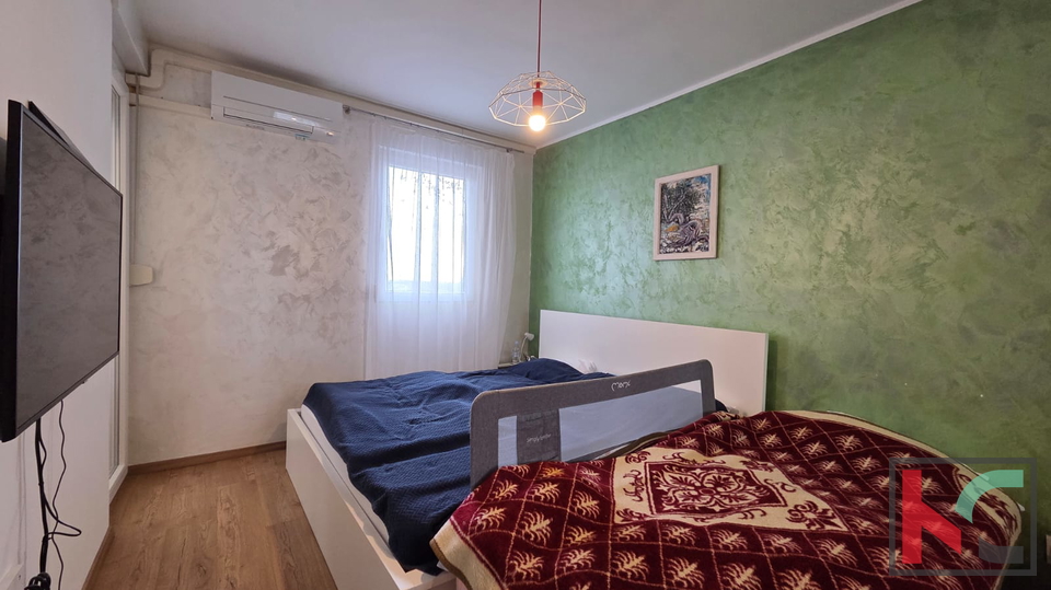 PULA&comma; VIDIKOVAC&comma; TROSOBAN RENOVIRANI STAN &num;PRODAJA