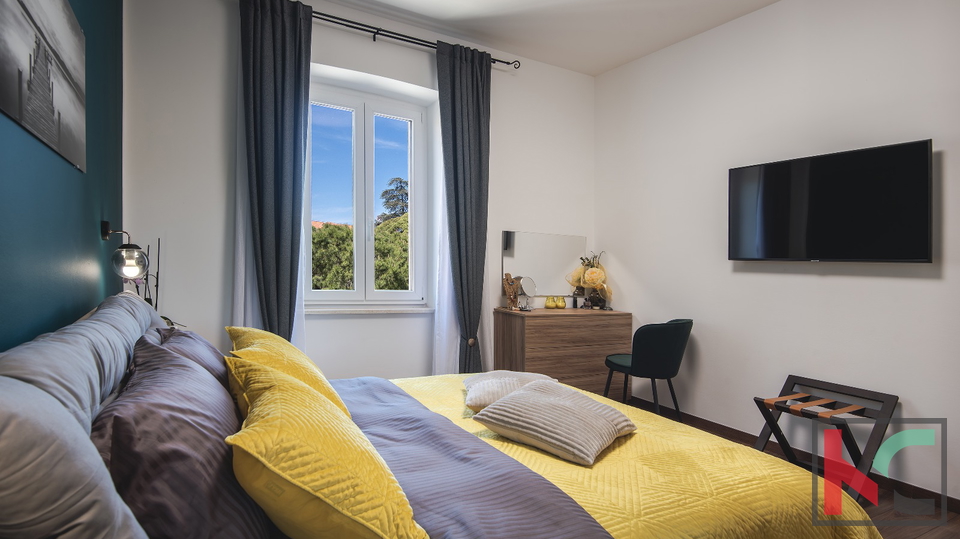 PULA&comma; CENTER&comma; RENOVIRANO STANOVANJE 62&comma;48 m2 2S&plus;DB&comma; &num;PRODAJA