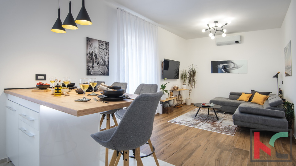 PULA&comma; CENTER&comma; RENOVIRANO STANOVANJE 62&comma;48 m2 2S&plus;DB&comma; &num;PRODAJA