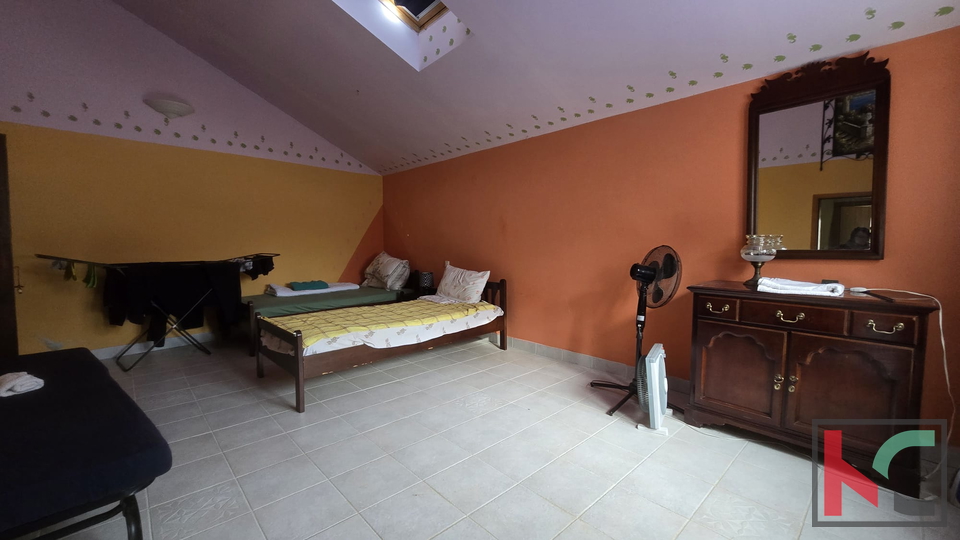 ISTRA&comma; LI&Zcaron;NJAN&comma; URE&Dstrok;ENA KAMENA KU&Cacute;A U CENTRU&comma; &num;PRODAJA