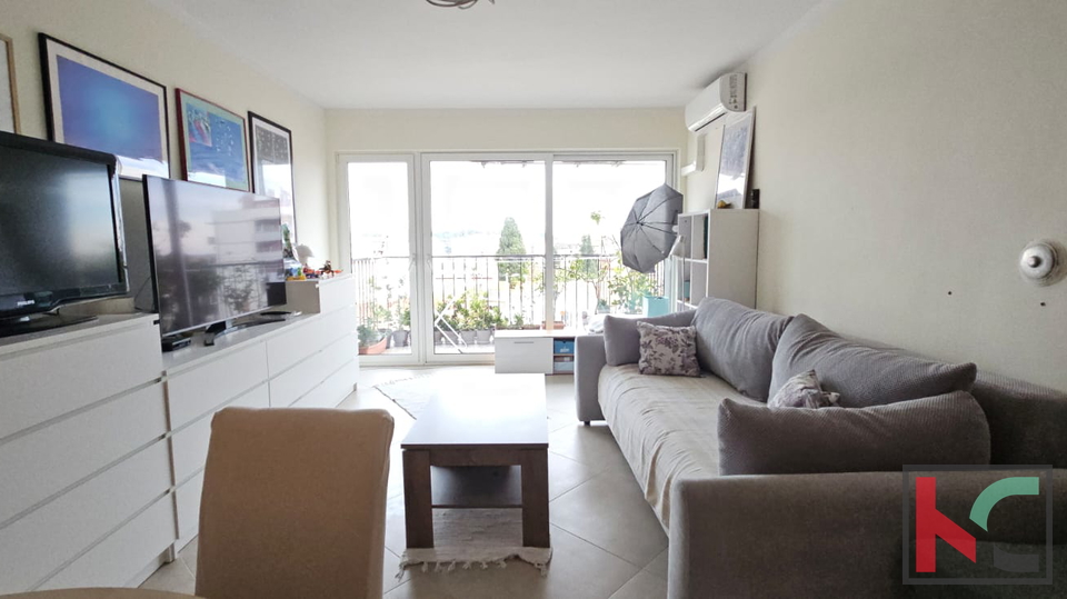 PULA&comma; KA&Scaron;TANJER&comma; TROSOBNI STAN SA BALKONOM &num;PRODAJA