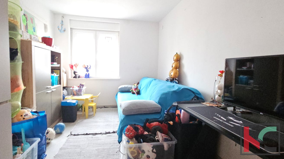 PULA&comma; KA&Scaron;TANJER&comma; TROSOBNI STAN SA BALKONOM &num;PRODAJA