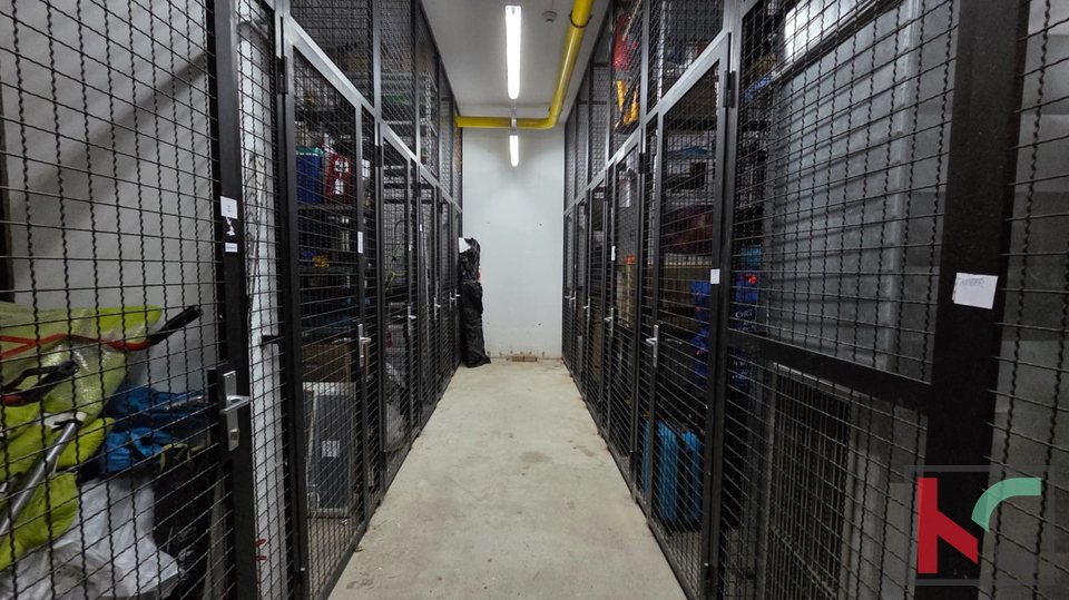 PULA&comma; LUKSUZAN STAN U CENTRU GRADA&comma; GARA&Zcaron;A&comma; LIFT&comma;  &num;PRODAJA