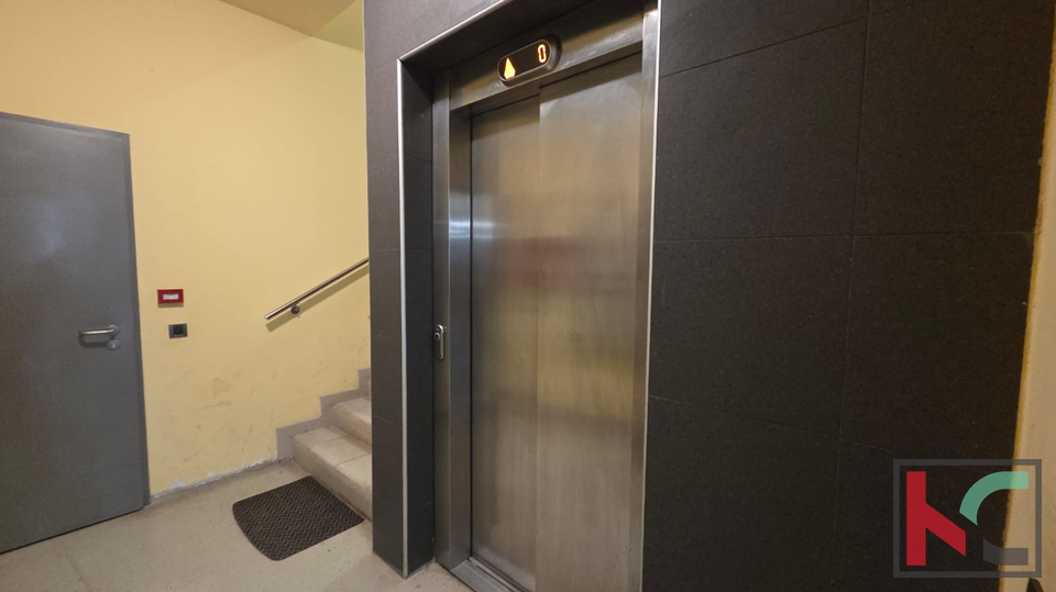 PULA&comma; LUKSUZAN STAN U CENTRU GRADA&comma; GARA&Zcaron;A&comma; LIFT&comma;  &num;PRODAJA