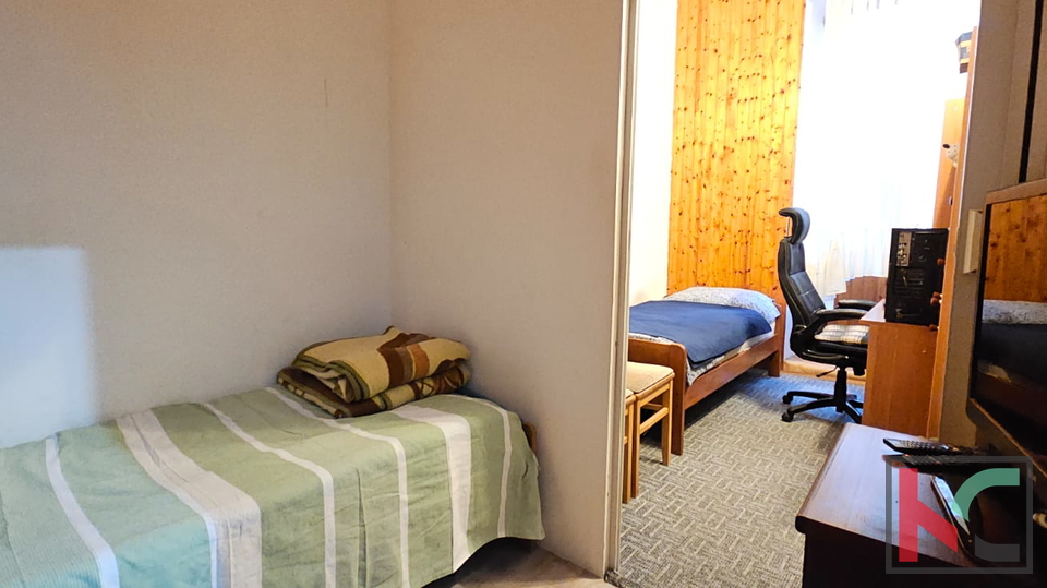 PULA&comma; CENTAR&comma; PROSTRAN I ODR&Zcaron;AVAN STAN 70M2&comma; U AUSTRO-UGARSKOJ ZGRADI &num;PRODAJA