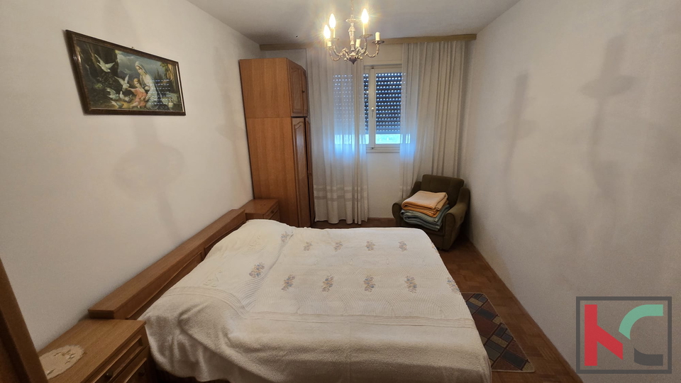 PULA&comma; VERUDA&comma; THREE-BEDROOM APARTMENT IN A SOUGHT-AFTER LOCATION&num;FOR SALE