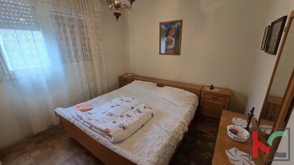 PULA&comma; VERUDA&comma; THREE-BEDROOM APARTMENT IN A SOUGHT-AFTER LOCATION&num;FOR SALE