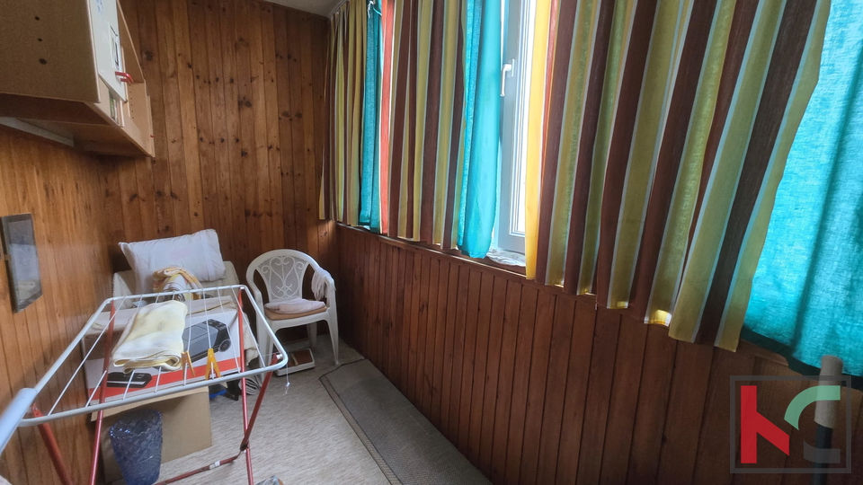 PULA&comma; VERUDA&comma; THREE-BEDROOM APARTMENT IN A SOUGHT-AFTER LOCATION&num;FOR SALE