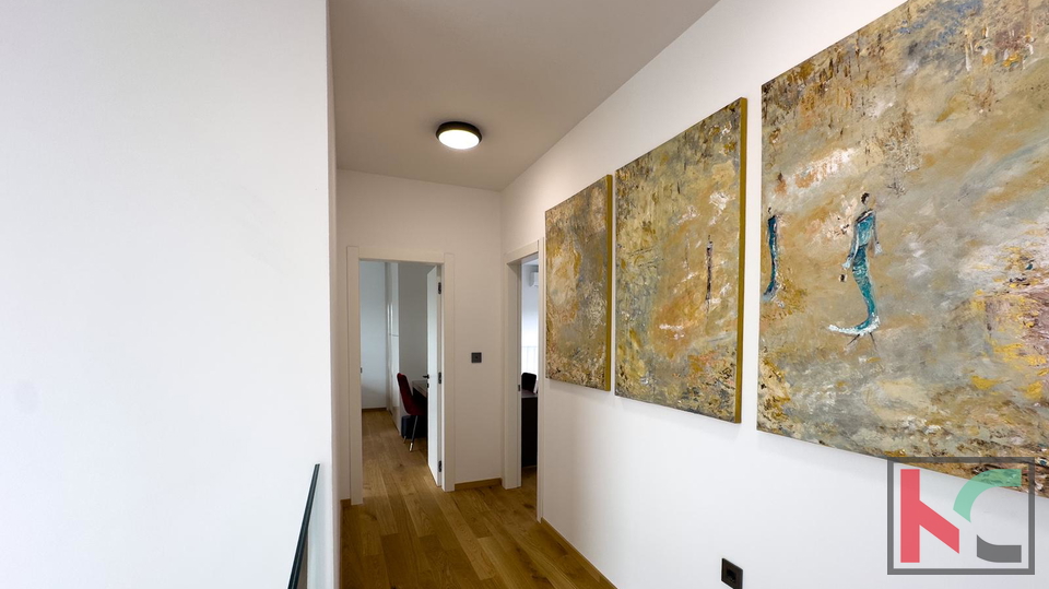 ISTRA&comma; BANJOLE&comma; MODERNA VILA SA BAZENOM &num;PRODAJA