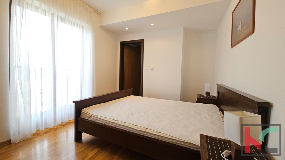 PREMANTURA&comma; STAN SA POGLEDOM NA MORE 83&comma;86 m2 &num;PRODAJA