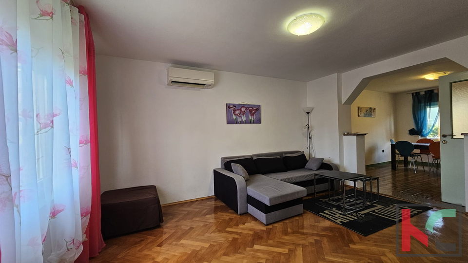 ISTRA&comma; ROVINJ&comma; STAN NA ATRAKTIVNOJ LOKACIJI&comma; 300M OD MORA&comma; &num;PRODAJA