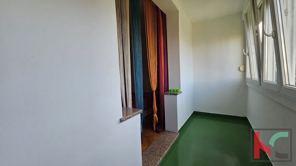 ISTRA&comma; ROVINJ&comma; STAN NA ATRAKTIVNOJ LOKACIJI&comma; 300M OD MORA&comma; &num;PRODAJA