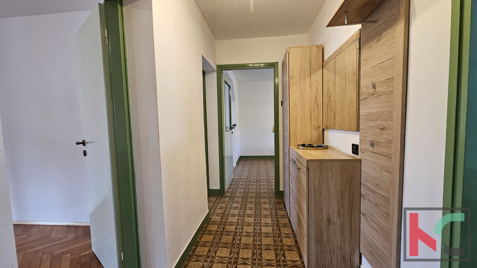 ISTRA&comma; ROVINJ&comma; STAN NA ATRAKTIVNOJ LOKACIJI&comma; 300M OD MORA&comma; &num;PRODAJA