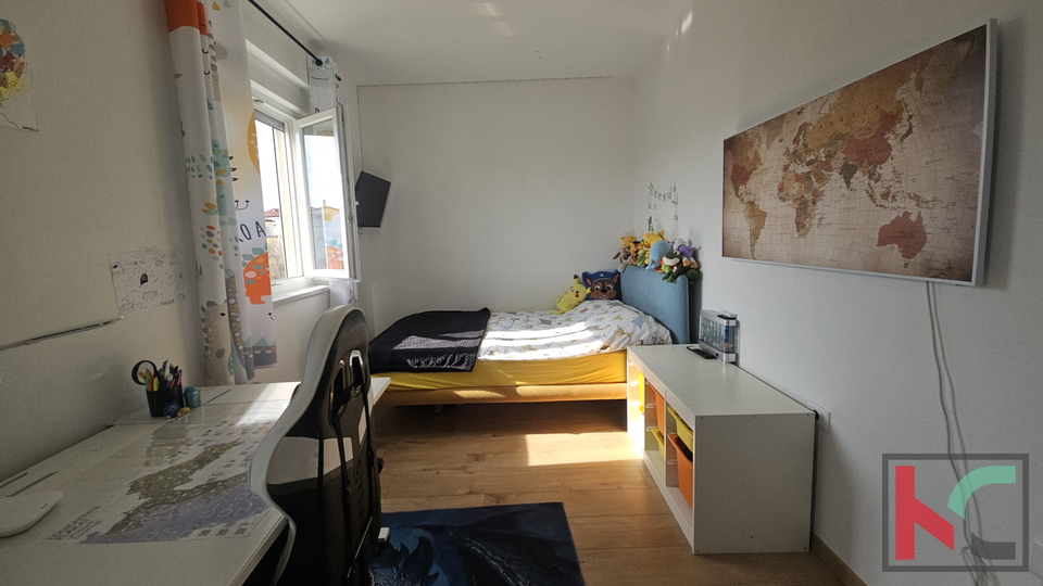 PULA&comma; VALDEBEK&comma; PREKRASAN PENTHOUSE SA TRI SPAVA&Cacute;E SOBE &num;PRODAJA