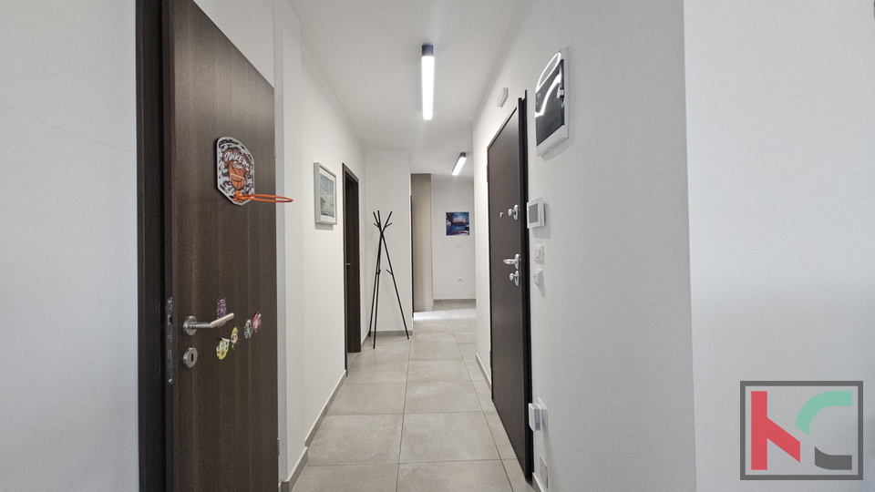 PULA&comma; VALDEBEK&comma; PREKRASAN PENTHOUSE SA TRI SPAVA&Cacute;E SOBE &num;PRODAJA