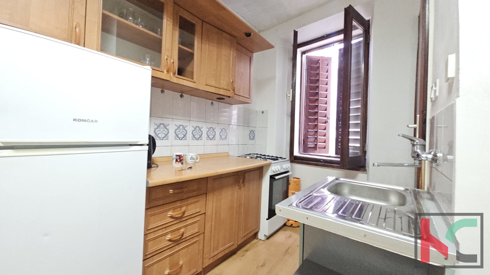 ROVINJ&comma; STAN U CENTRU GRADA SA POGLEDOM NA MORE OD M2  &num;PRODAJA