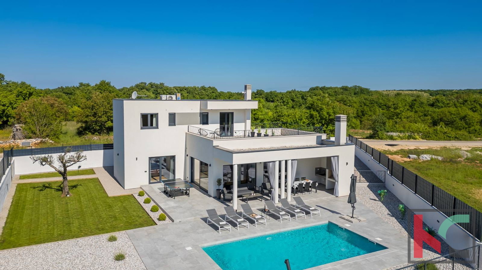 House&comma; 186 m2&comma; For Sale&comma; Svetvin&ccaron;enat
