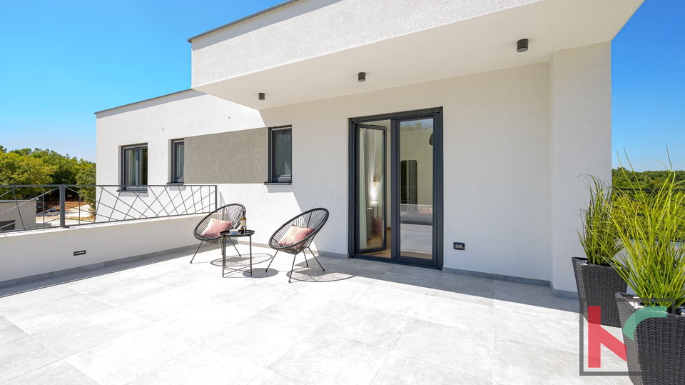 House&comma; 186 m2&comma; For Sale&comma; Svetvin&ccaron;enat