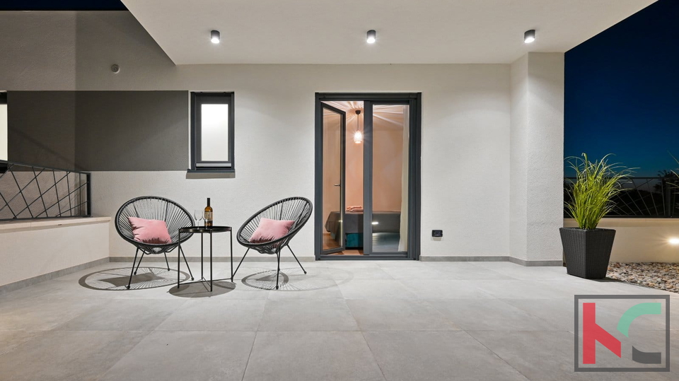 House&comma; 186 m2&comma; For Sale&comma; Svetvin&ccaron;enat