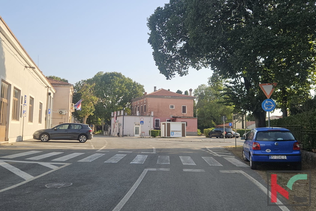ISTRA, SVETVINČENAT, CENTAR, STARA ISTARSKA KAMENA KUĆA ZA RENOVACIJU SA GRAĐEVINSKOM DOZVOLOM #PRODAJA