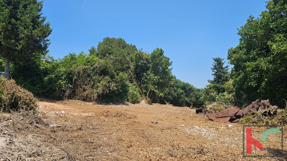 Zemlji&scaron;&ccaron;e&comma; 1420 m2&comma; Prodaja&comma; Mutvoran