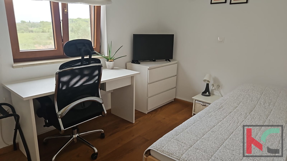 PULA&comma; &Scaron;TINJAN&comma; DVOSOBAN STAN NA MIRNOJ LOKACIJI &num;PRODAJA