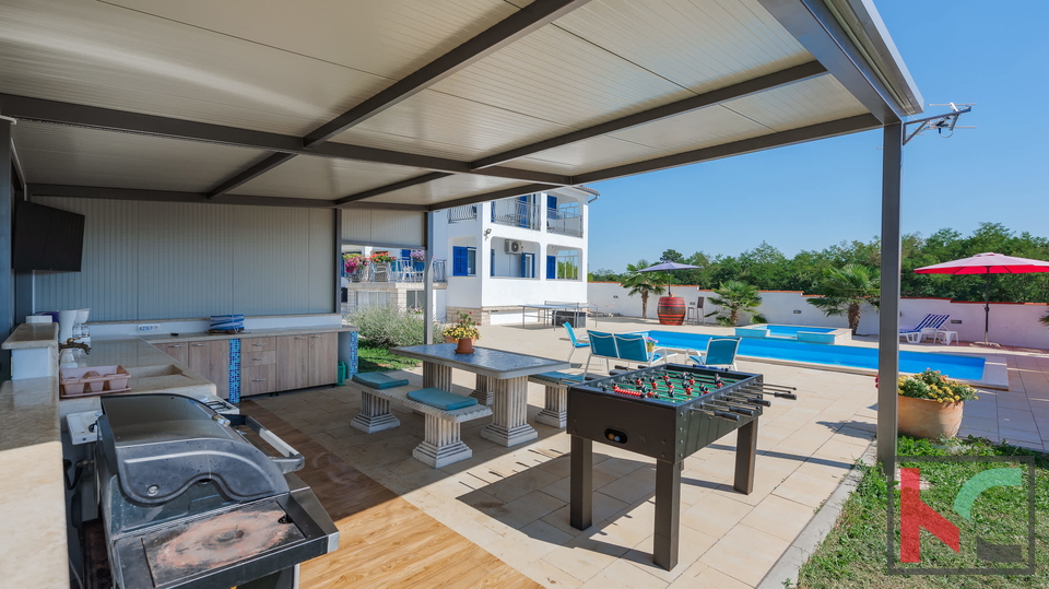 Hi&scaron;a&comma; 200 m2&comma; Prodaja&comma; &Zcaron;minj