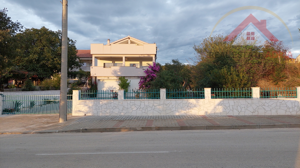 Haus zum Verkauf in Polača bei Zadar