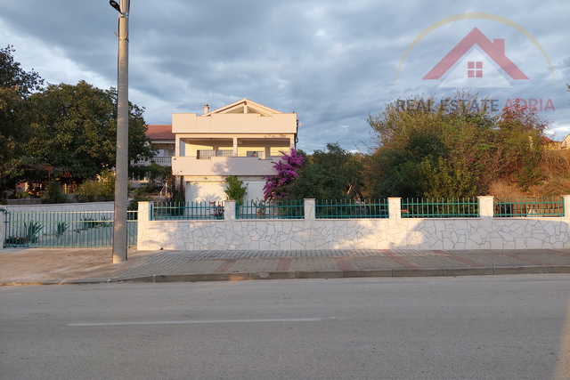 Haus zum Verkauf in Polača bei Zadar